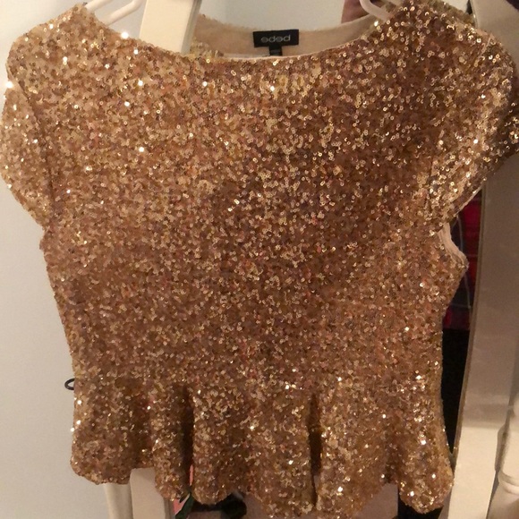 Bebe gold sequin peplum blouse - size Medium - Picture 2 of 2